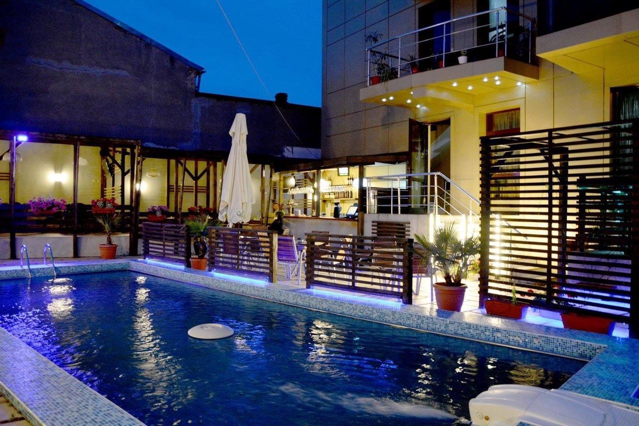 Hotel Lido Craiova Exterior photo